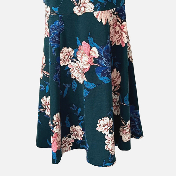 Eliza J Size 6 Dress Fit & Flare Pine Floral Jewel Neck Stretch Short Sleeves - Picture 5 of 13